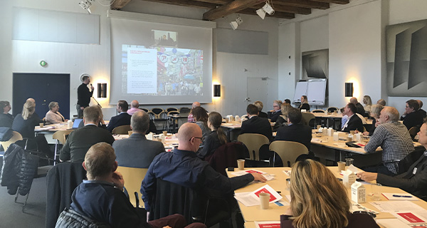 Eksport - tak_møde_præsentation_deltagere_600x320 .jpg